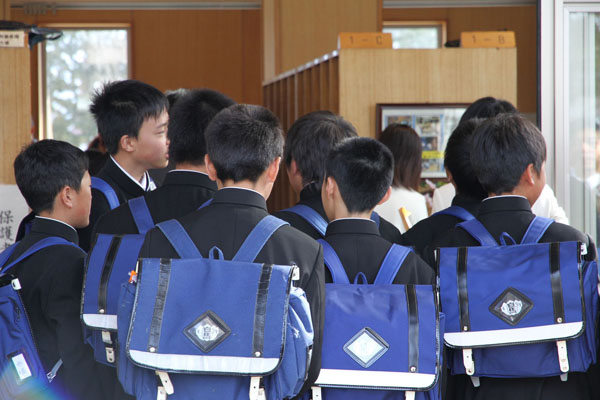 初登校の児童