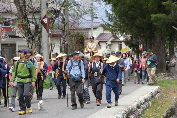 大勢の参加者