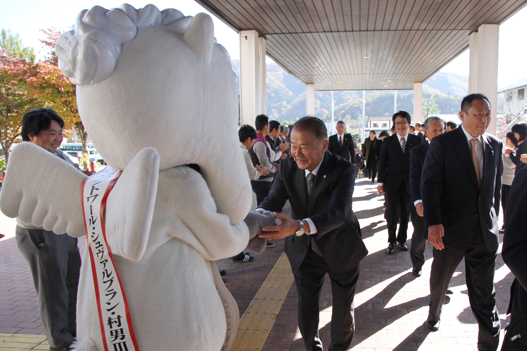 職員出迎え