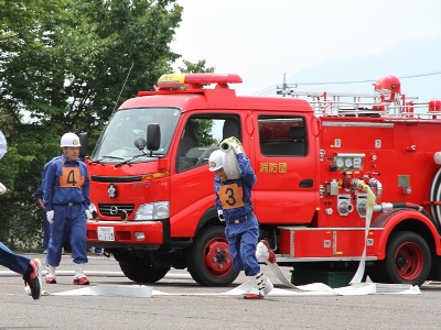 ポンプ車ホース延長