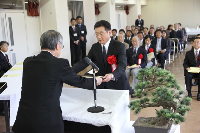 表彰状授与の様子