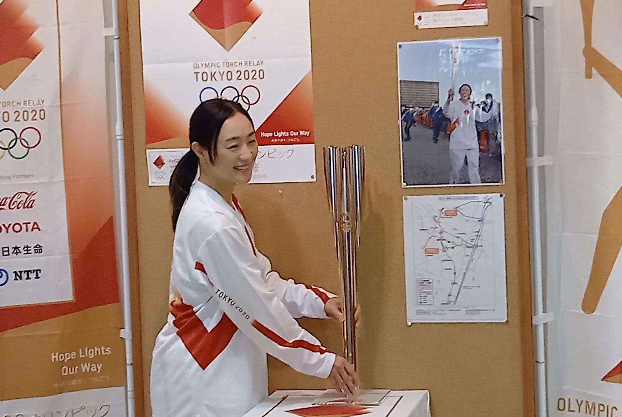 東京2020オリンピック聖火リレートーチ寄贈式典2