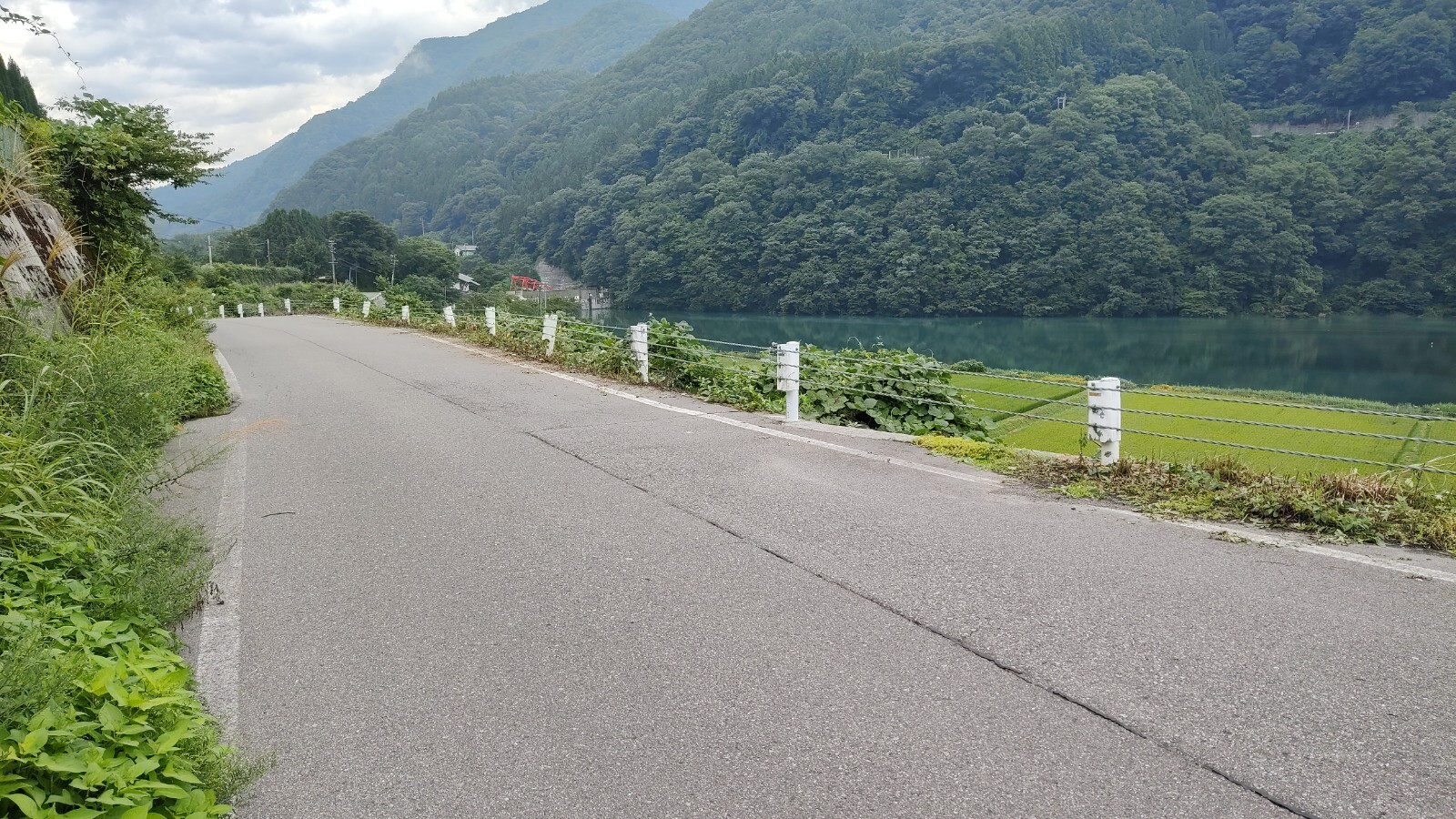 塩島通間村道草刈り後