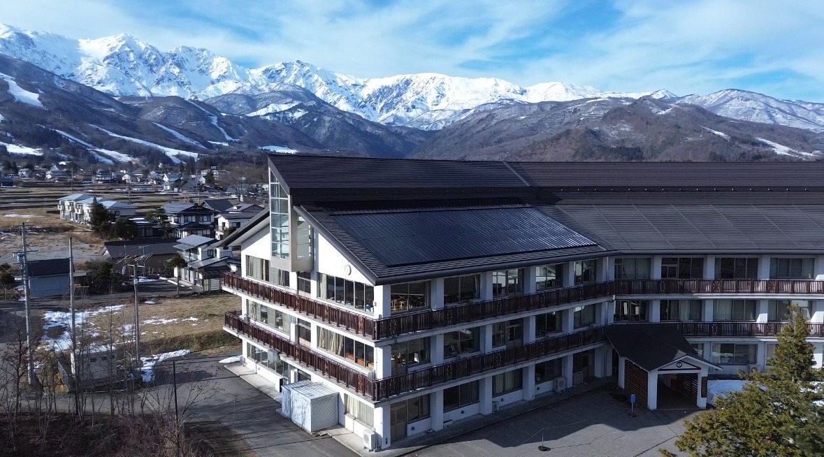 白馬中学校太陽光発電設備の画像
