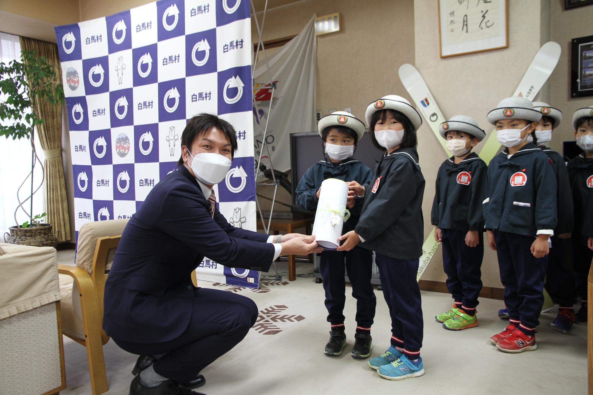 幼稚園の年長さん表敬訪問