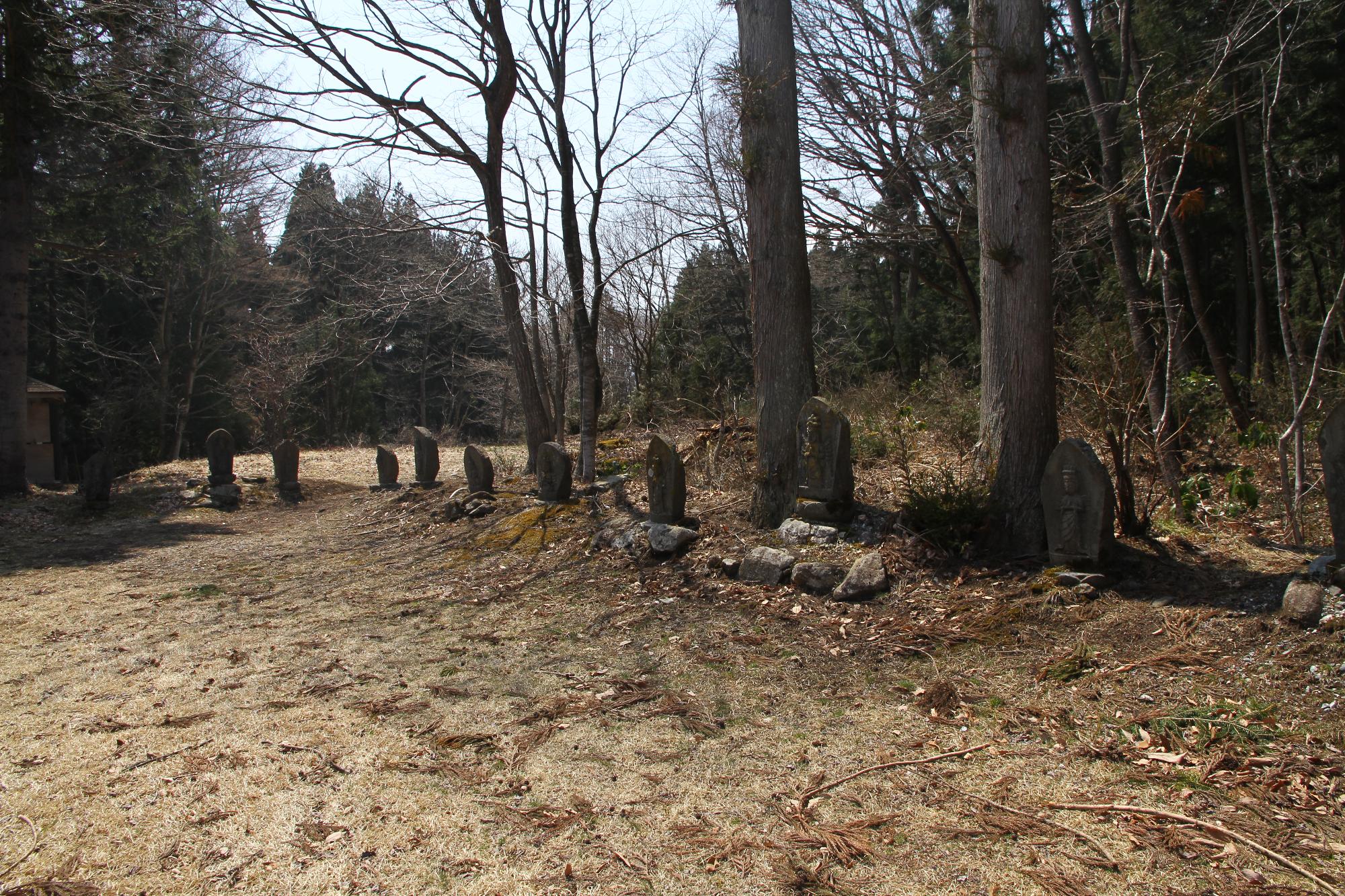 観音原 西国・坂東・秩父百番観音石像