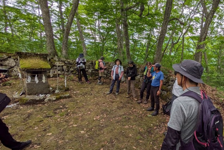 R8山麓めぐり浅間神社（狼煙台）