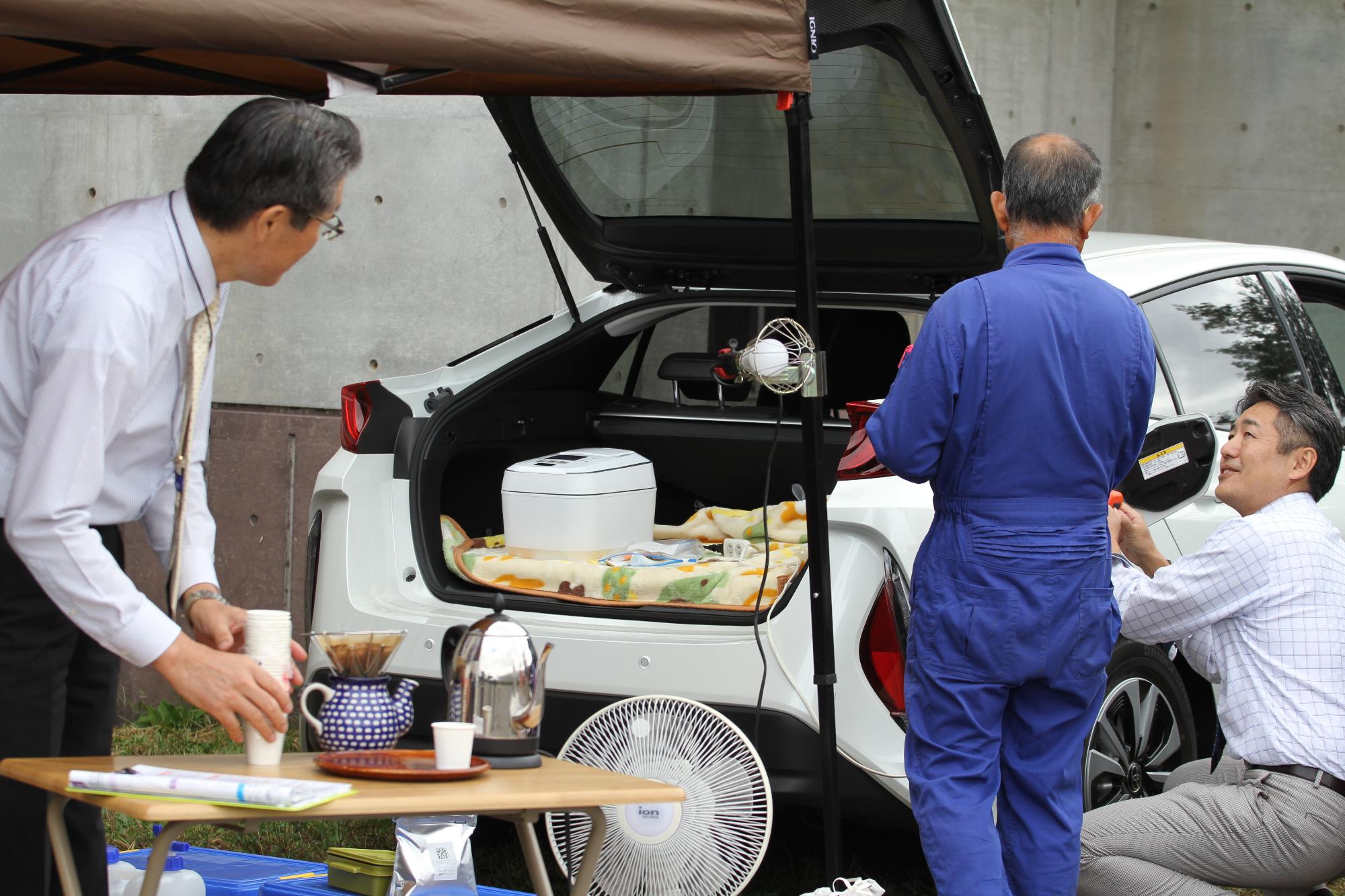 災害時の電気自動車活用のデモンストレーション