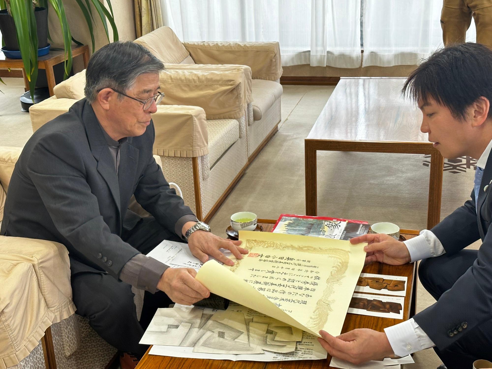白馬村の木彫家高橋本榮さん