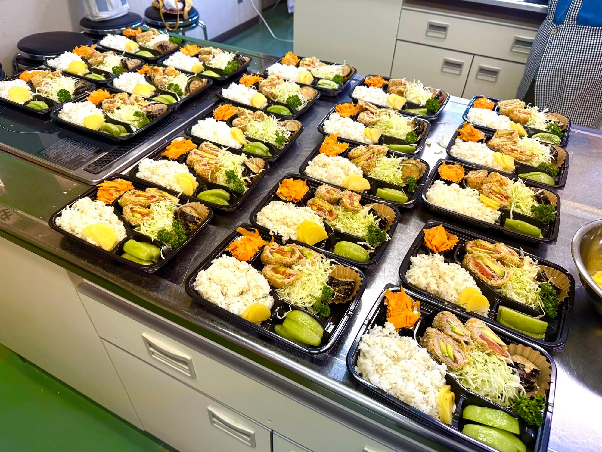 社会福祉協議会の配食サービス「季節のふれあい弁当事業」の日