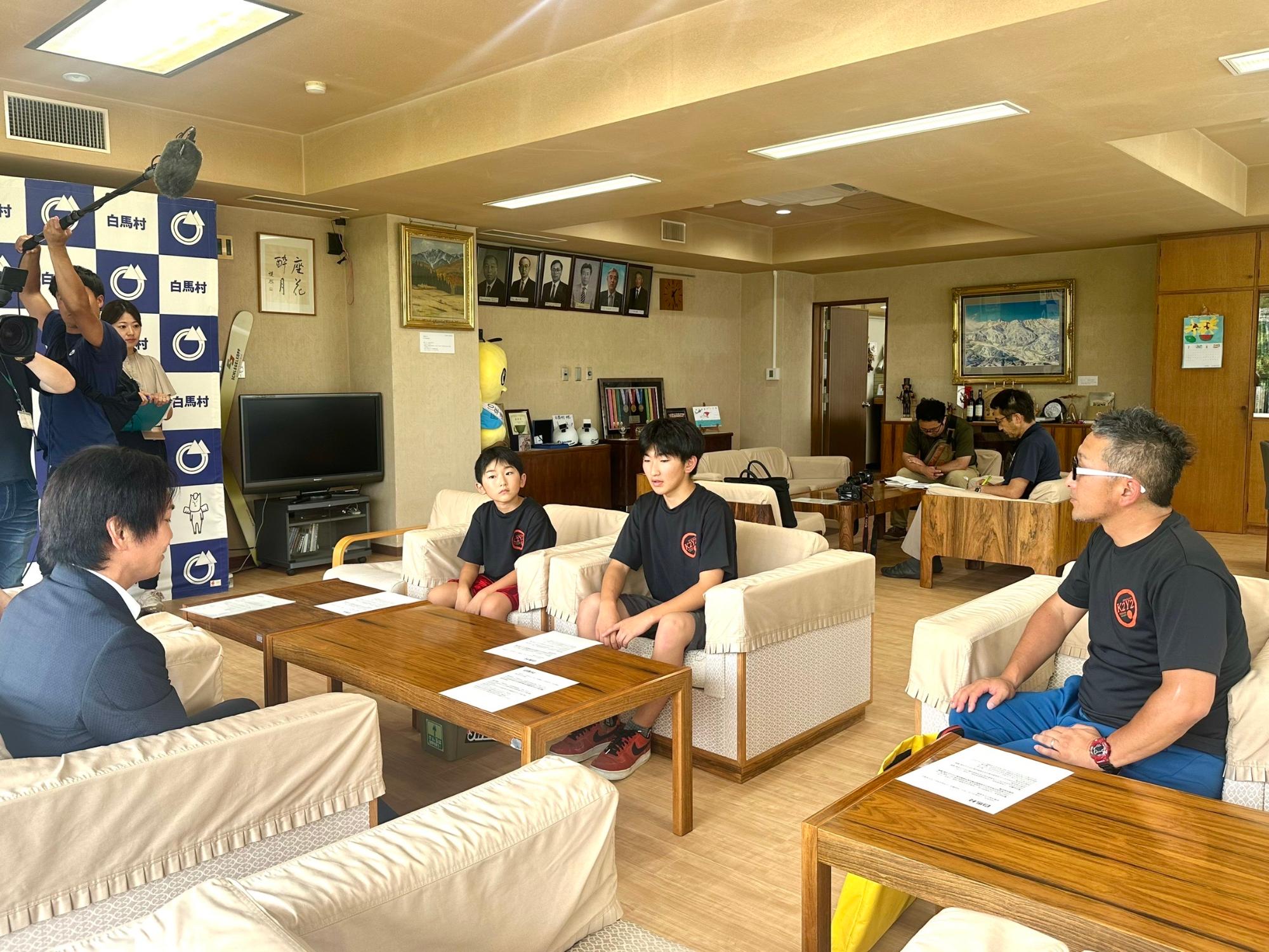 小山兄弟表敬訪問