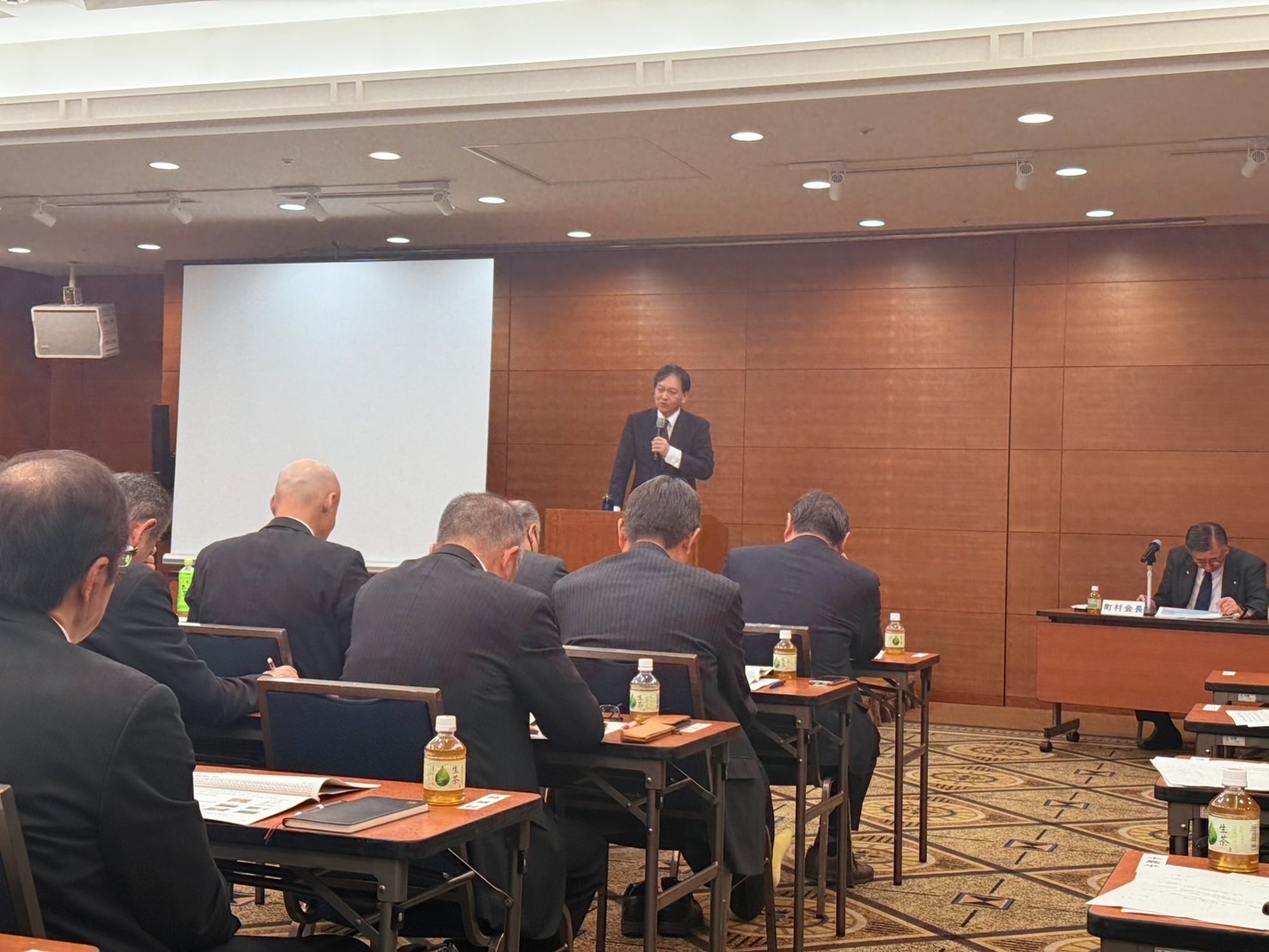 長野県町村長会議