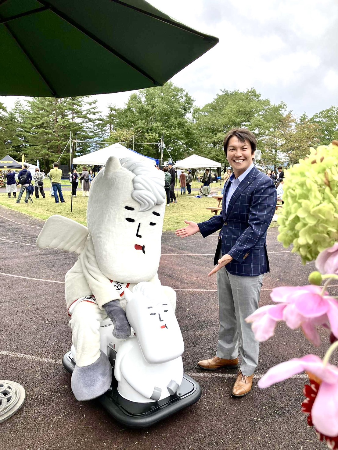村男のバッテリーカーお披露目式