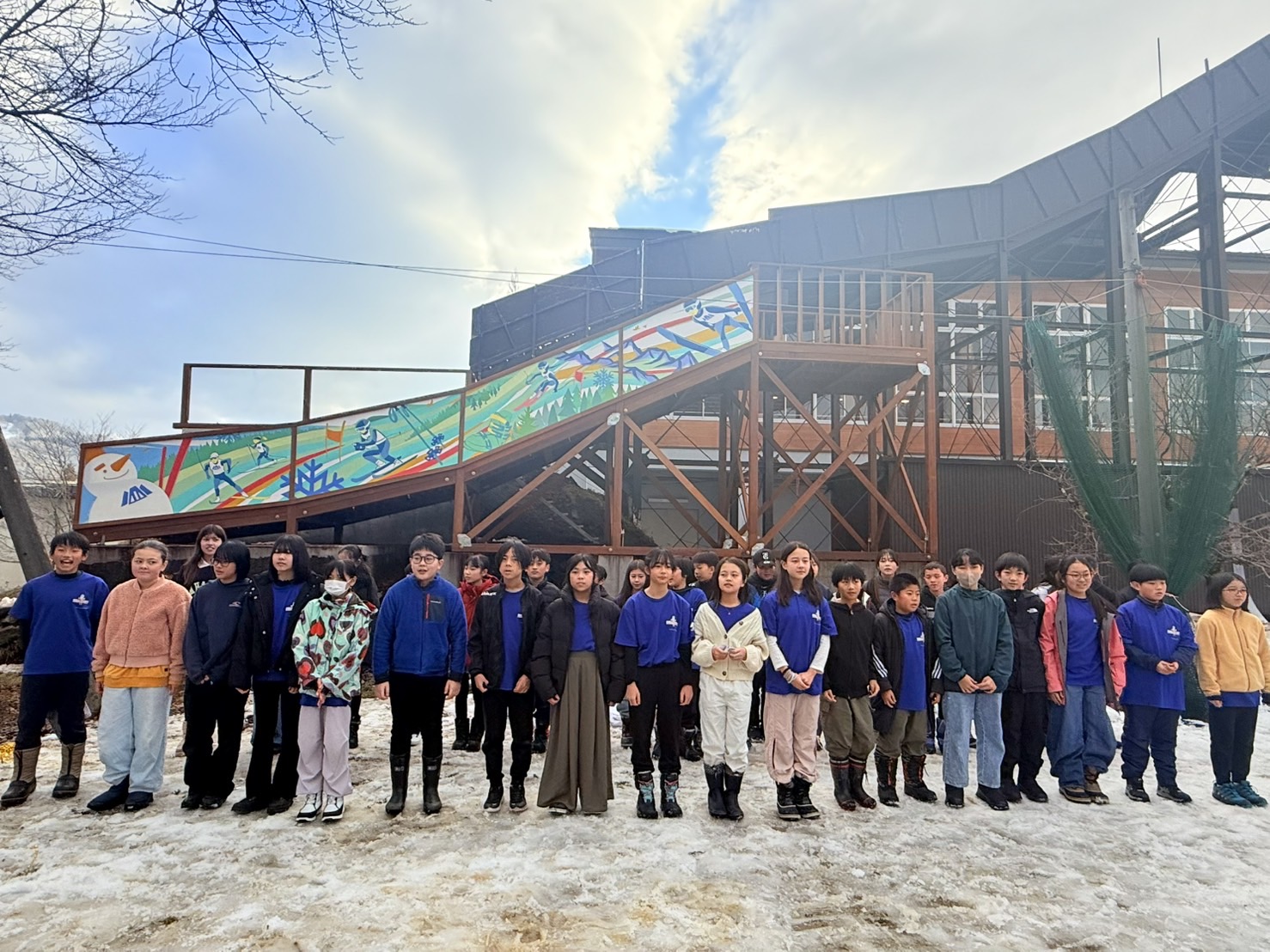 白馬北小学校の「小ジャンプ台」完成お披露目式