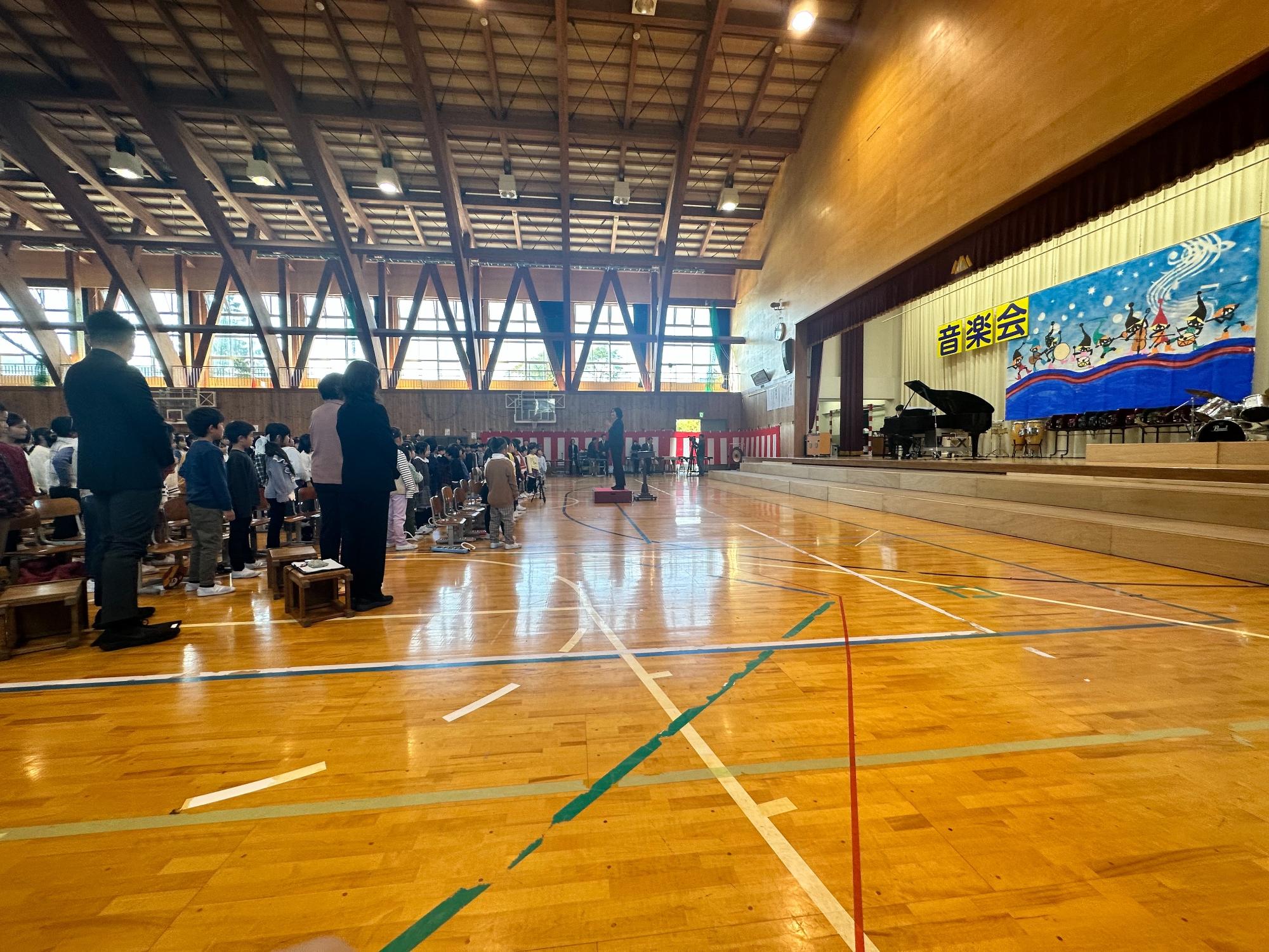 白馬北小学校の150周年記念式典、音楽会