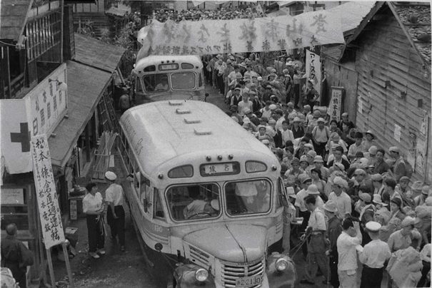 信濃四ッ谷駅まで電化が完成した頃の様子（1959年）