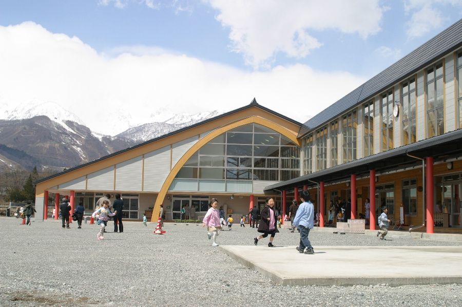 2007年 しろうま保育園 開園